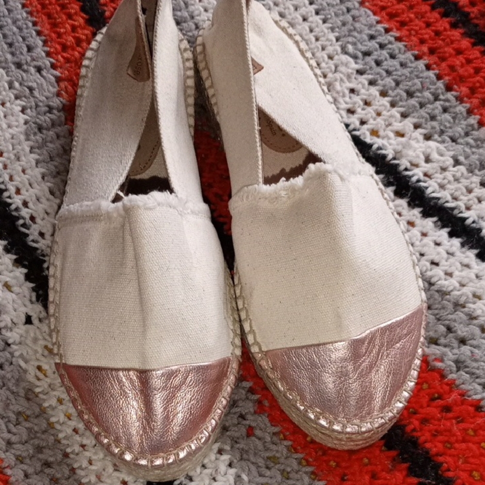Elegant Women's Espadrilles with Rose Gold Accents